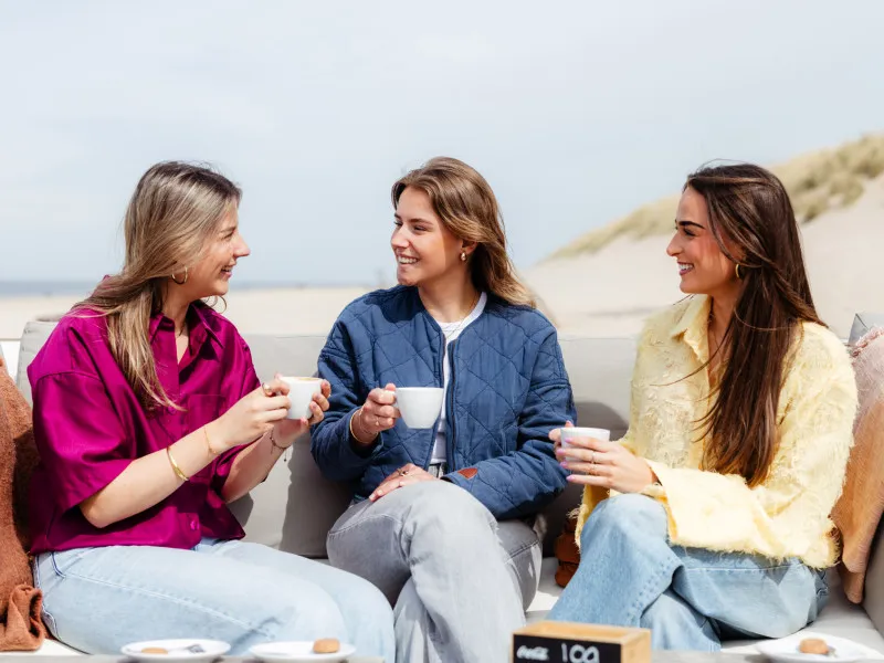 Beach hotel bergen aan zee home koffie op strand v2